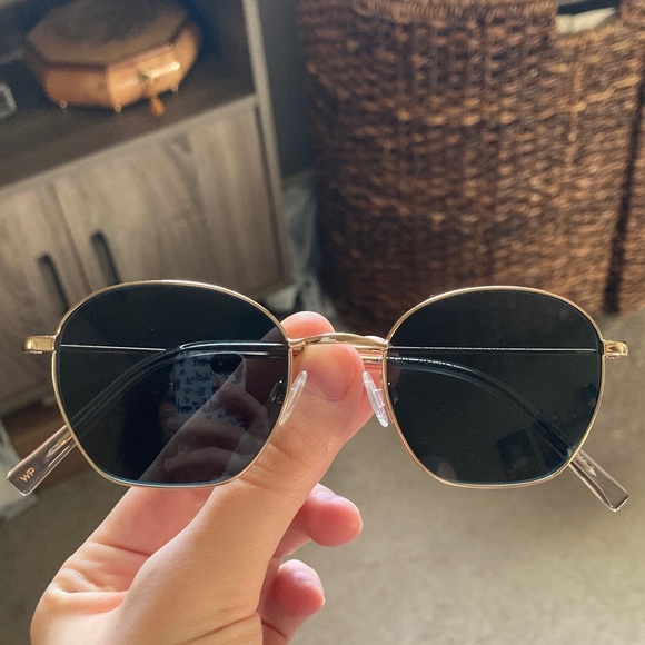 Warby Parker - Robbie Narrow Polished Gold Sunglasses - Picture 1 of 8